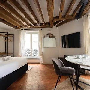 conde-chic-studio-apartment.fr-paris.fr/